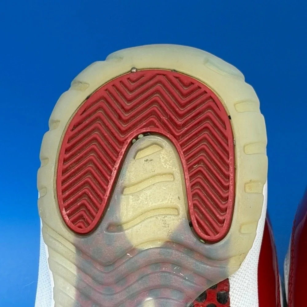 Jordan 11 Retro Cherry‎ CT8012-116 Size 8 9.5W